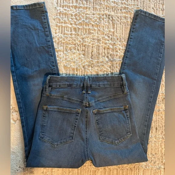 Good American Mid rise stretch jeans - Picture 5 of 7